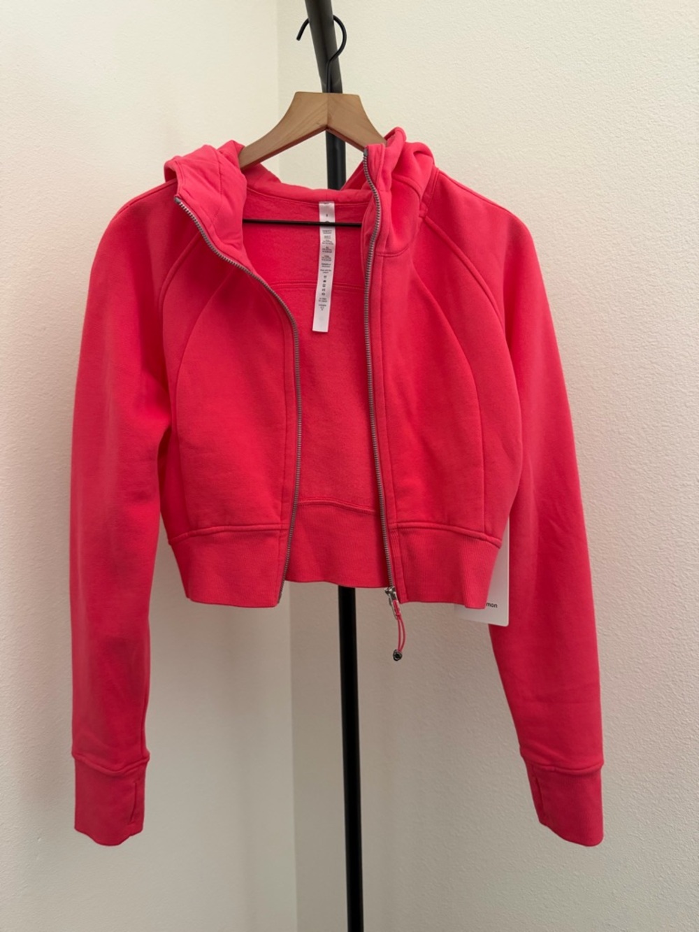 lululemon athletica scuba full zip Cropped lip gloss pink Hoodie - Picture 3 of 6